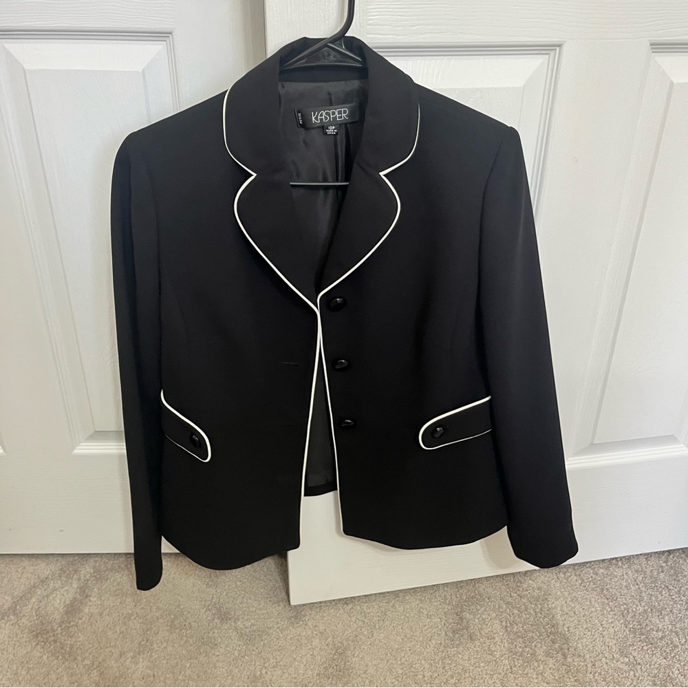 Classic Kasper Corporate Blazer